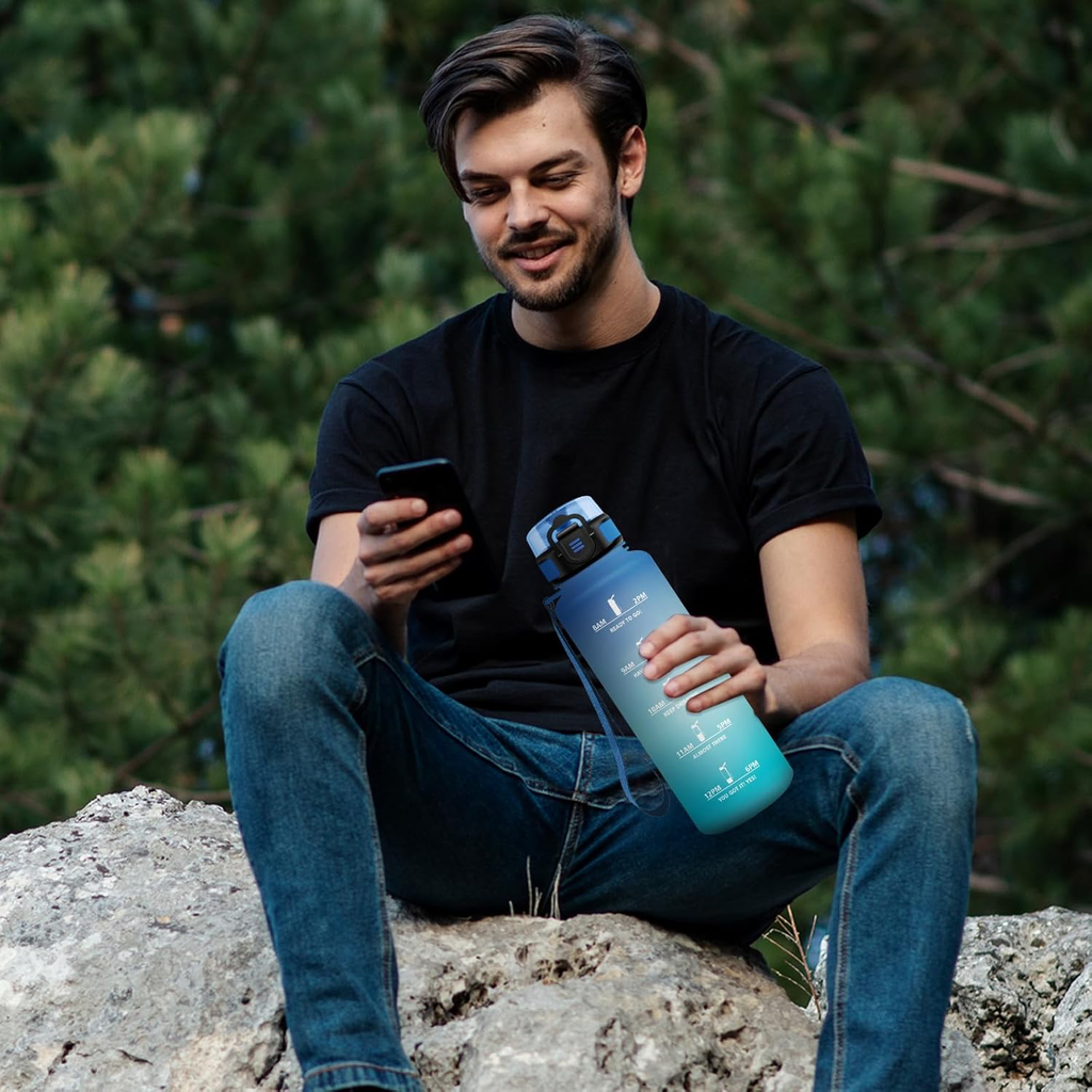 Gourde 1.5L, Bouteille Motivation avec Marqueur de Temps, Gourde avec Filtre, Étanche, Reutilisable pour Voyage, Camping, Bureau