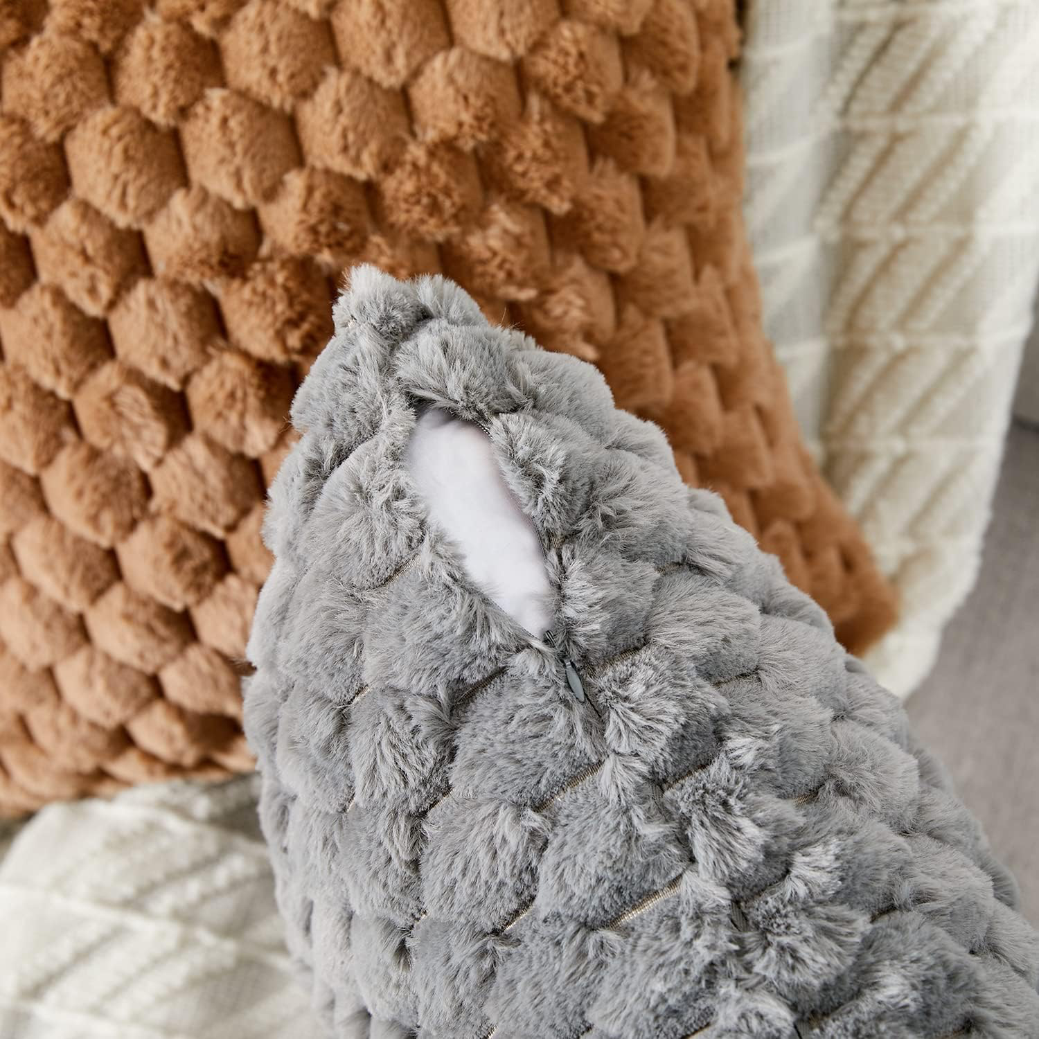 Yaertun Lot de 2 Taies d'oreiller décorative Fausse Fourrure Boho Style Housses de Coussin en Forme pour Un décor de Maison de Salon de canapé-lit