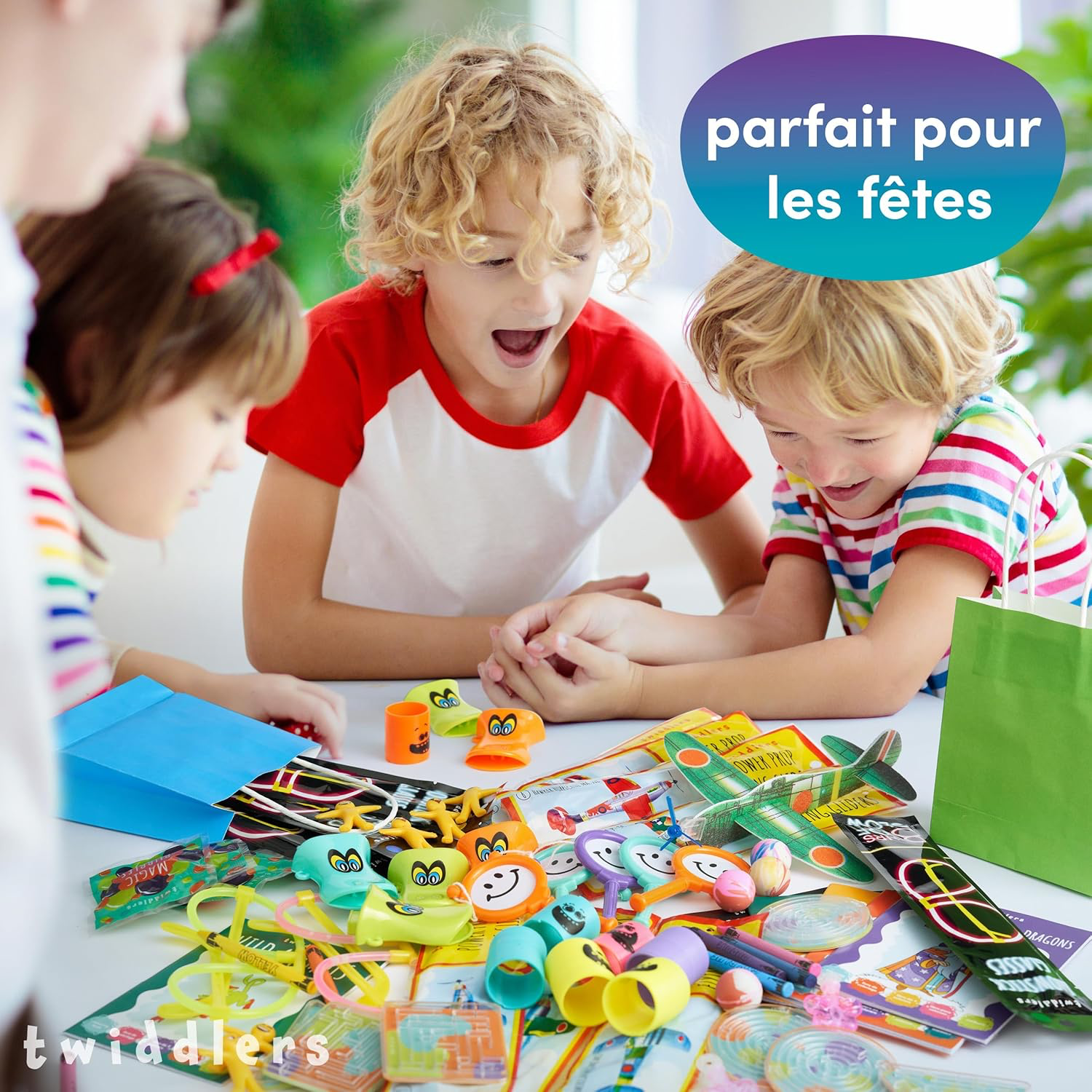THE TWIDDLERS Lot de 60 cadeaux premium pour anniversaire d'enfant pour filles et garçons - Sacs cadeaux remplis de jouets